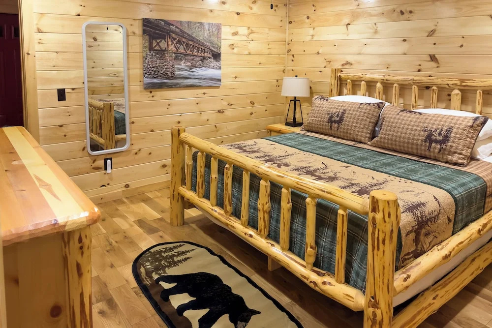 Gatlinburg Mountain Cabin: 4 Mi to National Park