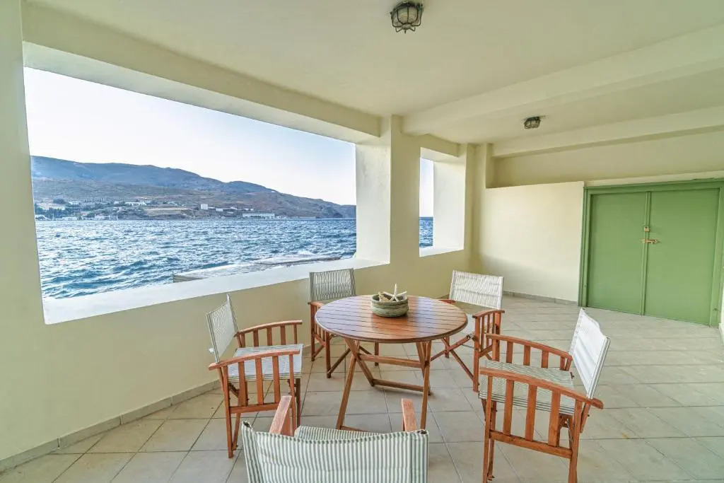 Seafront House in Andros Town with Sunrise & Ocean Views