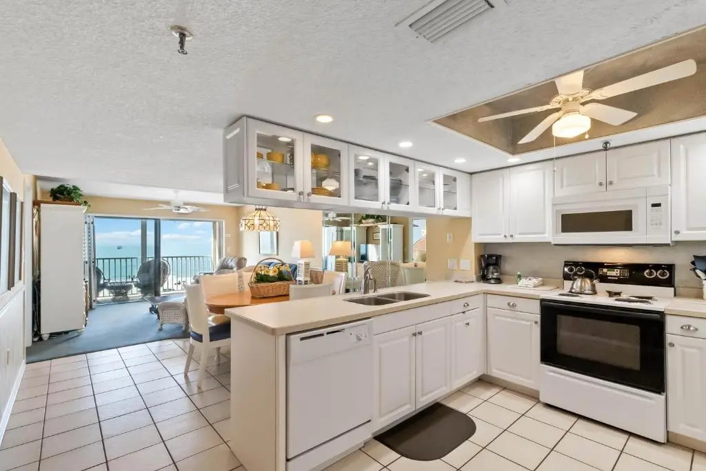 #210 Beach Place Condos