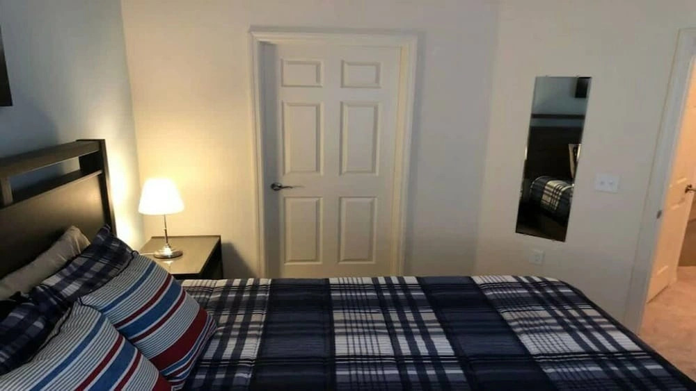 Family 4BR Stay Near Orlando Parks