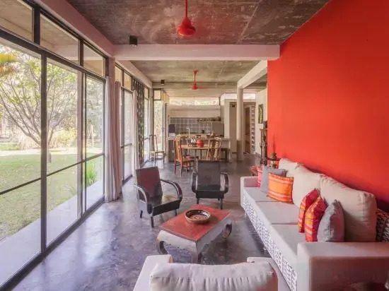 Redbox House