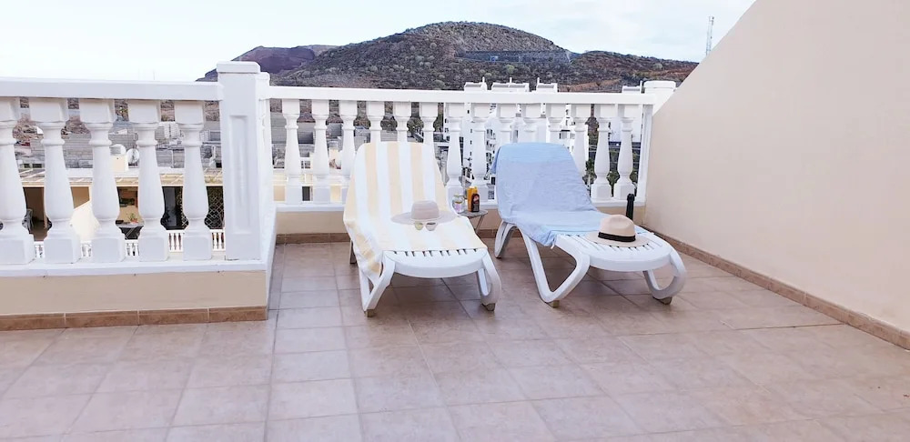 Penthouse with Pool & Terrace & Sea View
