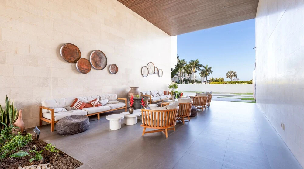 Condo Aria Ocean 501 by Kivoya