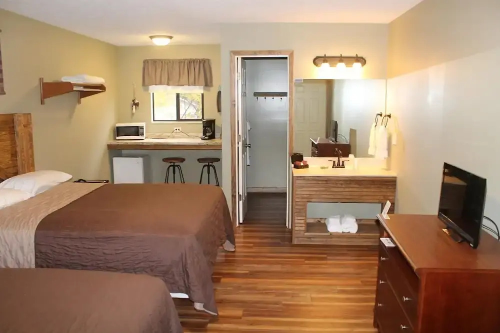 Timber Pointe Resort