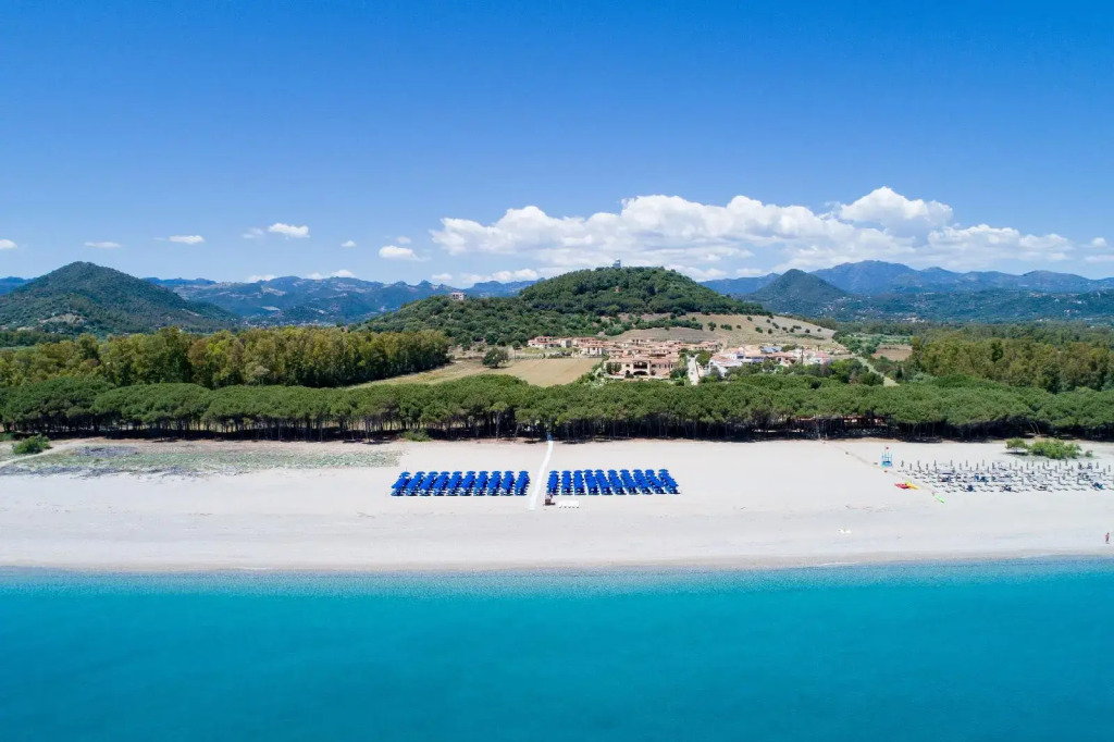 Cala Luas Resort