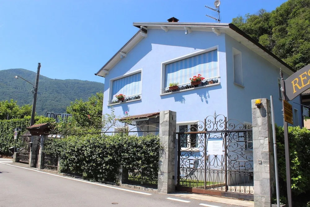 Indigo Blue Cannobio