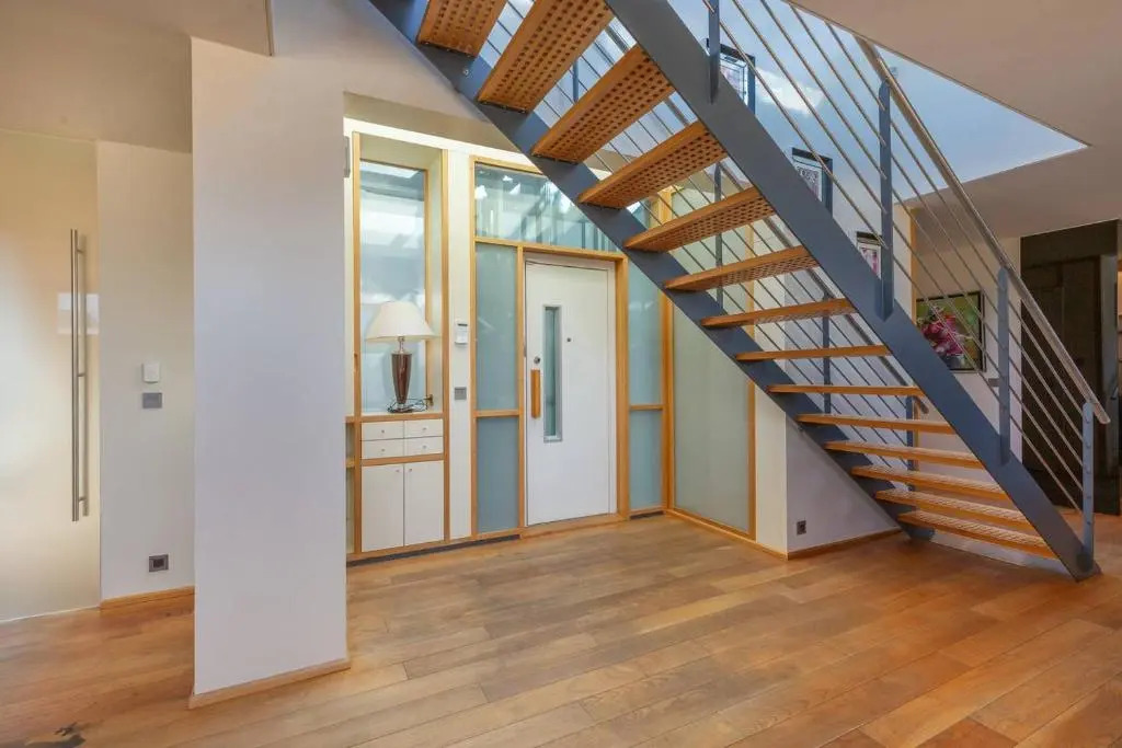 2BD Modern Apartment in Geneva Center with Rooftop by GuestLee