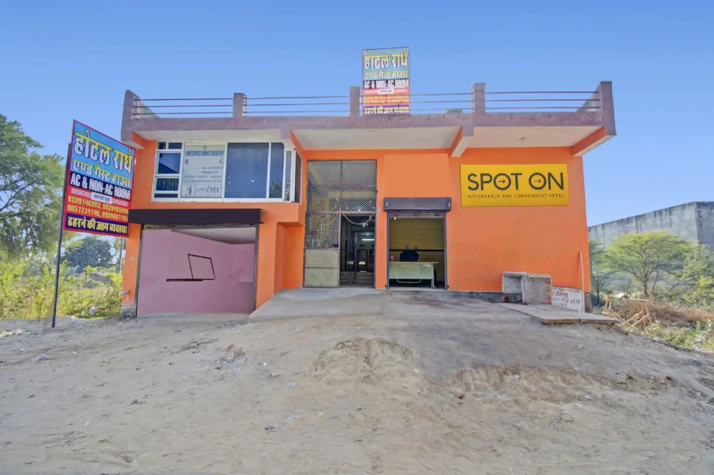 SPOT ON 80638 Hotel Radhe