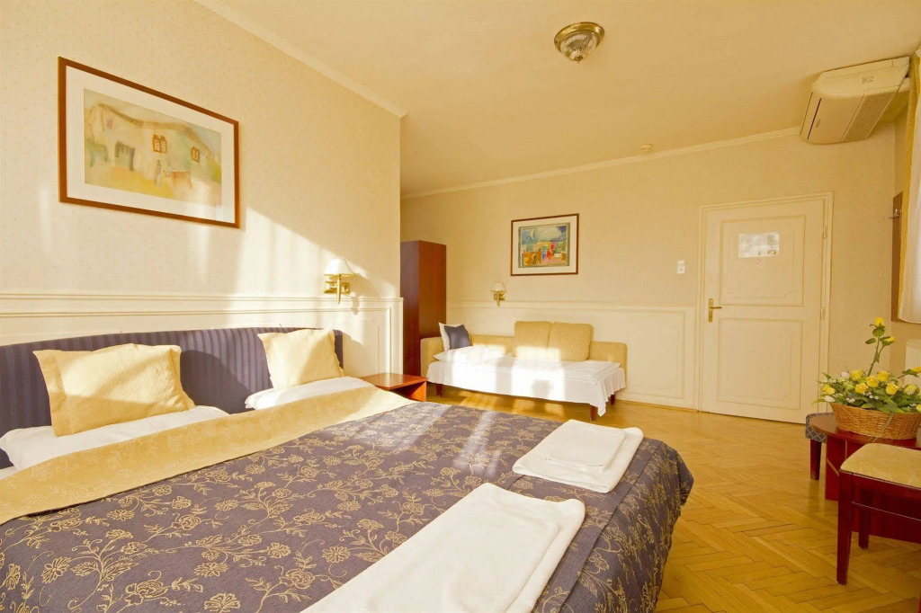 Alfa Art Hotel