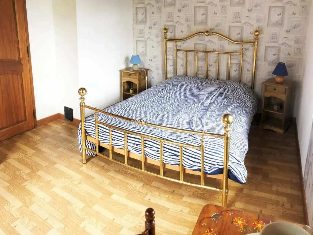 Gîte familial pour 6 pers. avec cheminée à Sauvain - FR-1-496-94