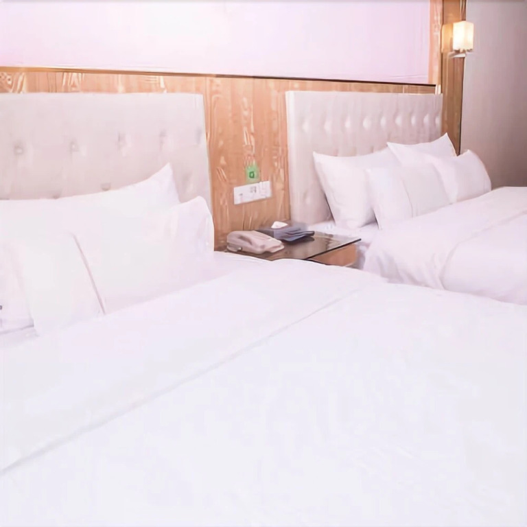 Meet The Fashion Hotel
