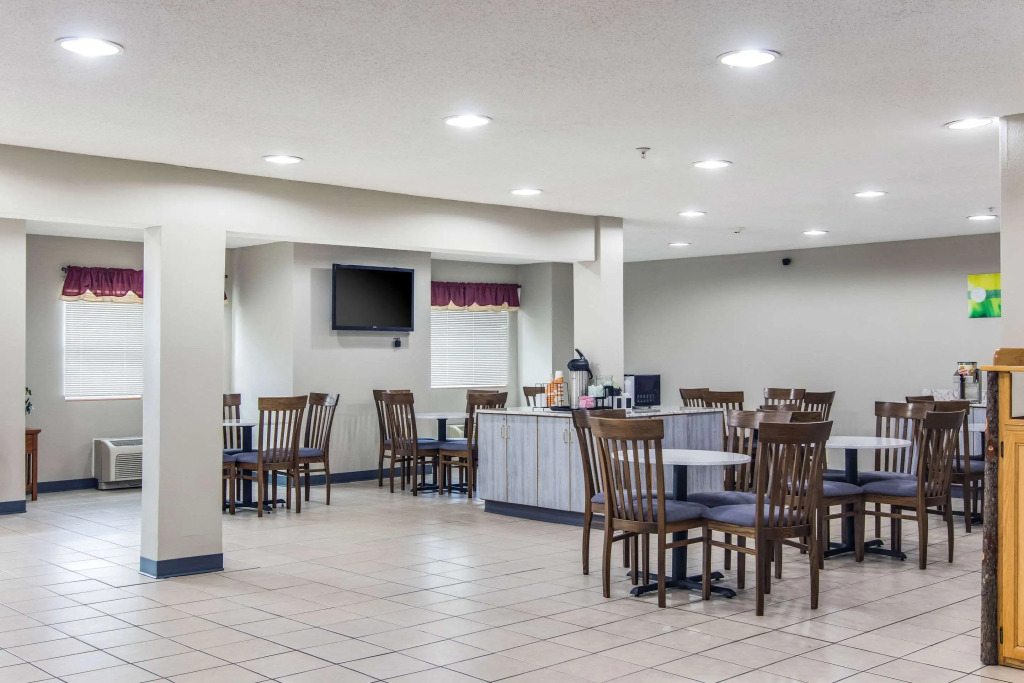 Quality Inn & Suites Grove City-Outlet Mall