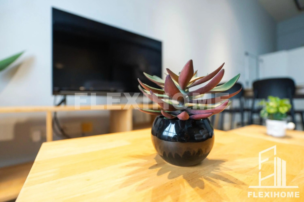 10am-6pm, SAME DAY CHECK IN AND CHECK OUT, Work from Home, Comfy & Quiet Tamarind Suites-Cyberjaya by Flexihome-MY