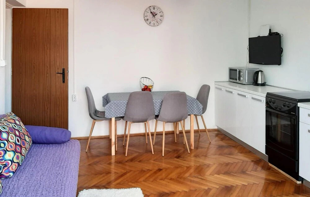 Beautiful Apartment in Supetar With 2 Bedrooms and Wifi