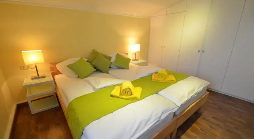 4 Seasons Holiday house