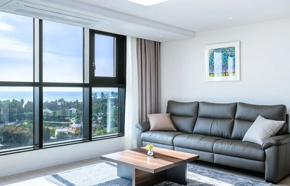 The House Adagio