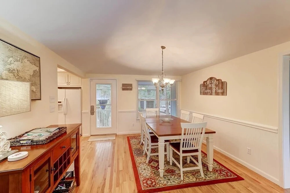 22 Twin Oaks