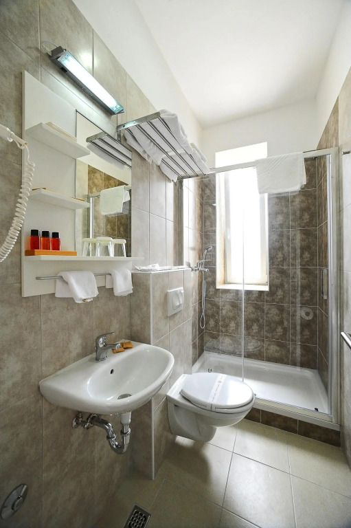 Valenti rooms