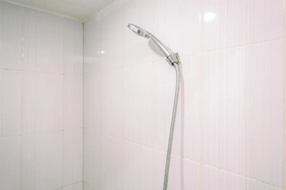 Best Deal And Modern 1Br Green Pramuka City Apartment