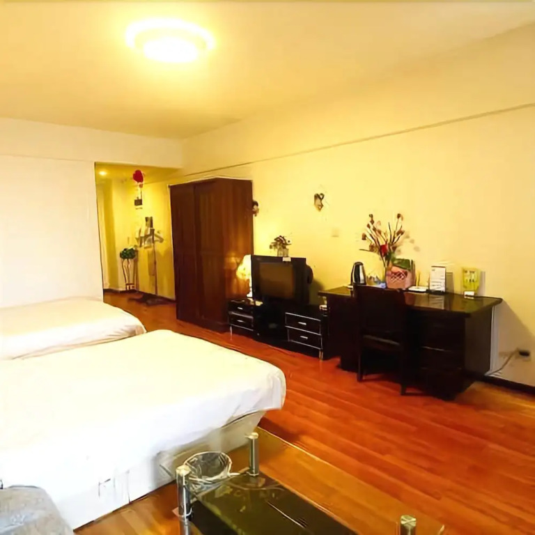 Qingdao Zhongyang Business Hotel