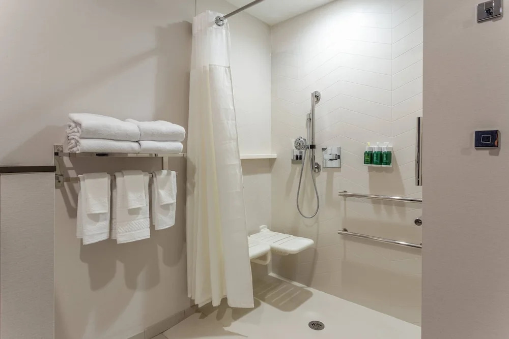 Fairfield Inn & Suites Franklin