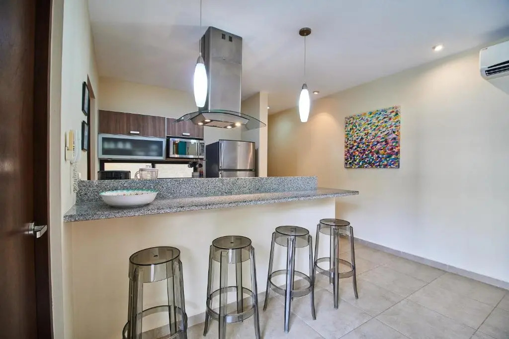 2 BD apartment in popular condominium-190MBPS WIFI