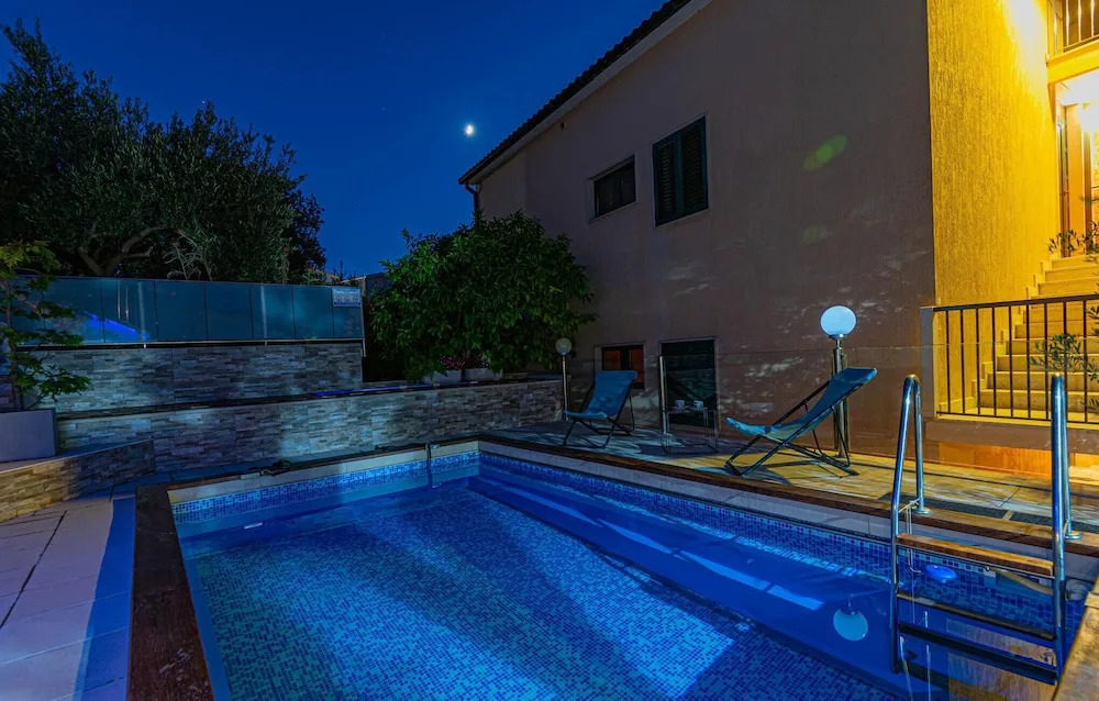 Awesome Home in Razanj With 5 Bedrooms and Outdoor Swimming Pool