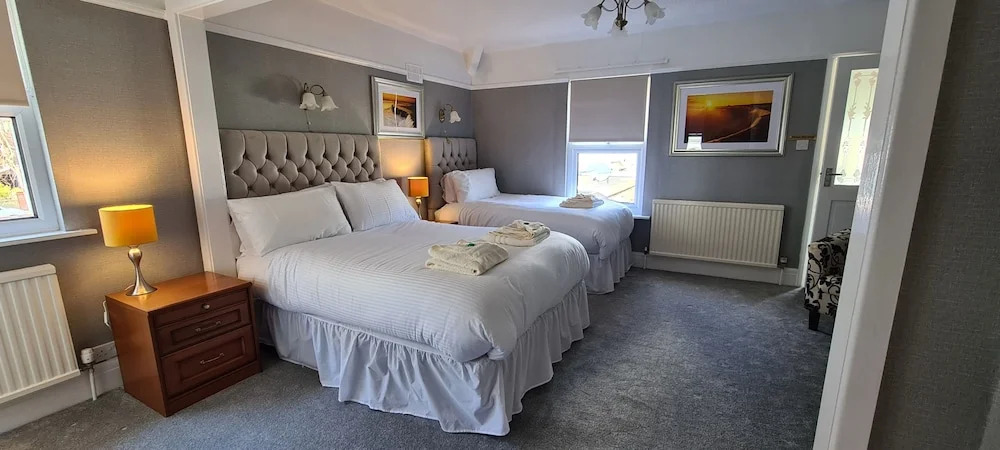 Sunnycroft Private Hotel