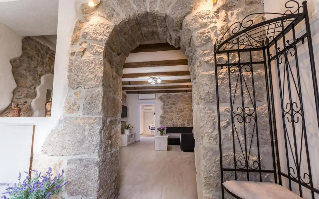 Villa Mulberry
