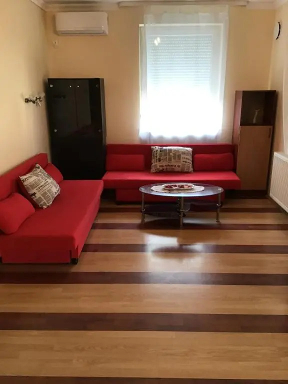 4 Lurkó Apartman Új