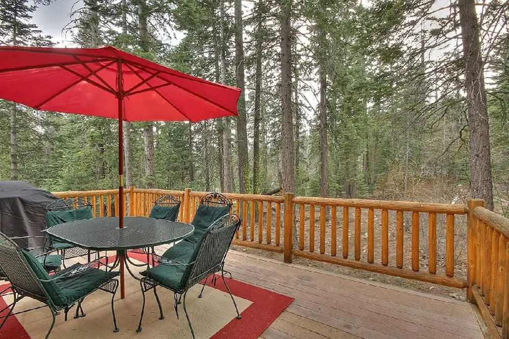 The River Rock Lodge Home 4 Bedrooms 3 Bathrooms Home