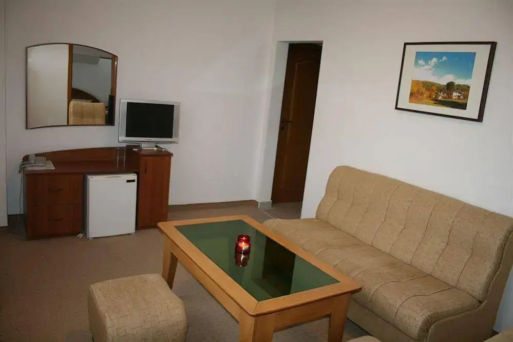 Korina Sky Hotel