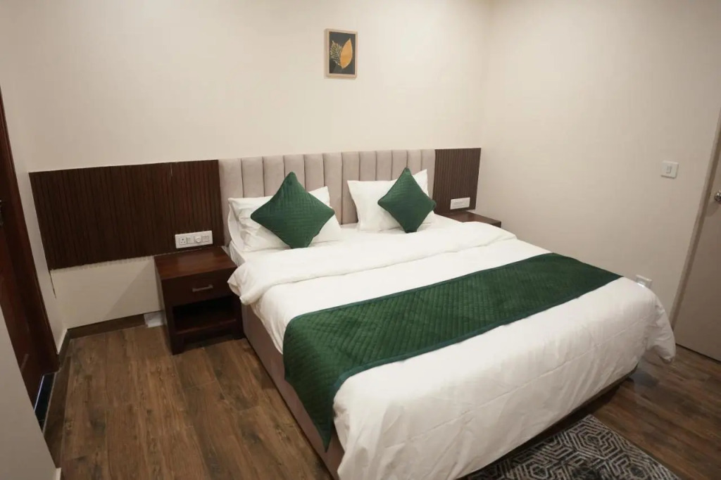 AK Castle Suites