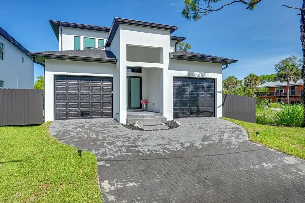 3 Mi to Naples Beach: Luxurious Home w/ Pool!