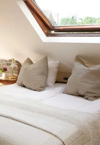 AnneliesPlace to B& B