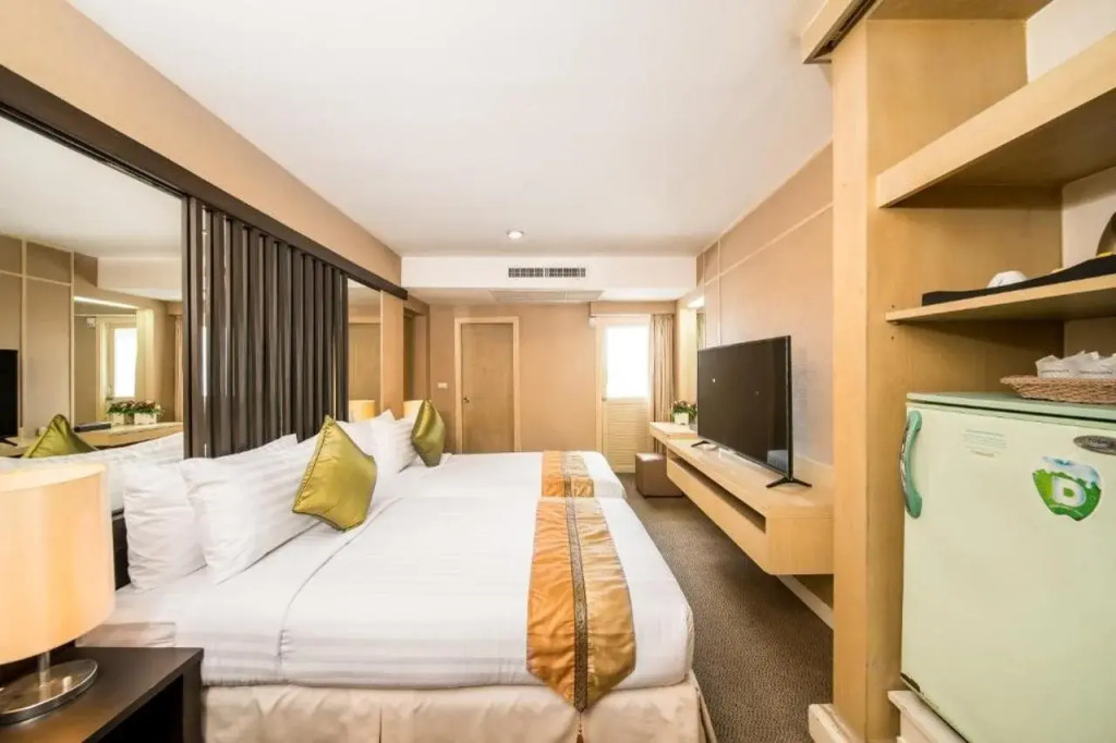 Niran Grand Hotel