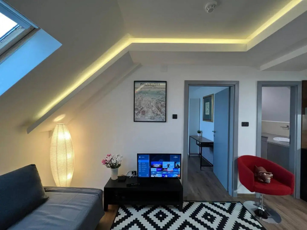 Main Square Apartment