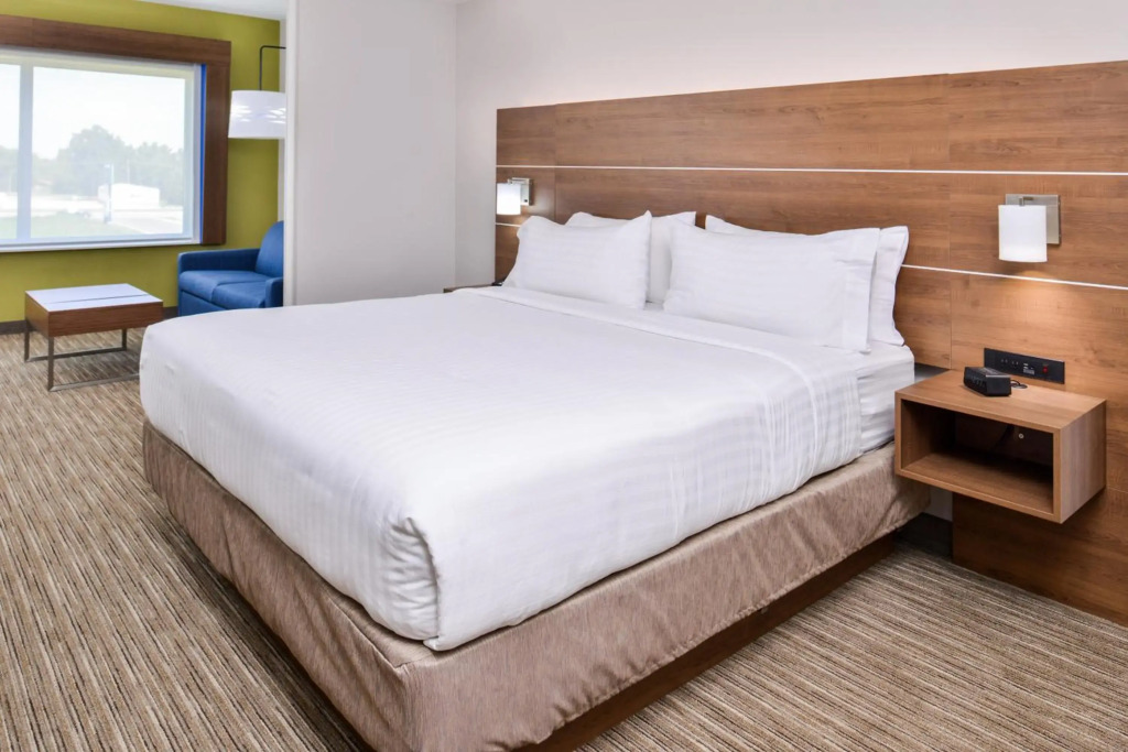 Holiday Inn Express & Suites - Siloam Springs by IHG