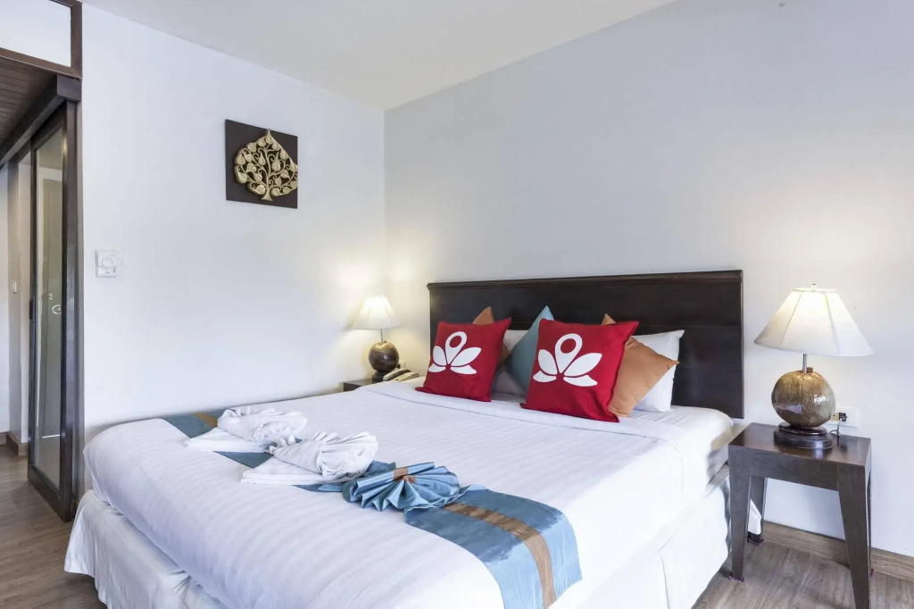 ZEN Premium Prachanukroh Patong Beach