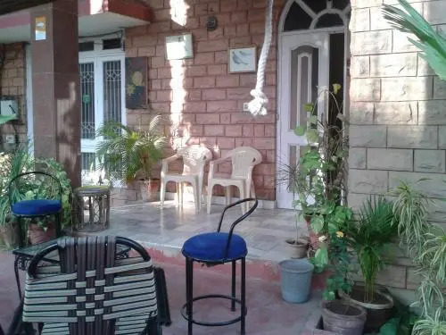 "Nains Kunj" A Travellers Home