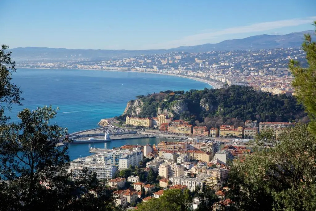 "Le Zen" by EnjoyNice, central spacious apartment with Airco, beach at 10 min