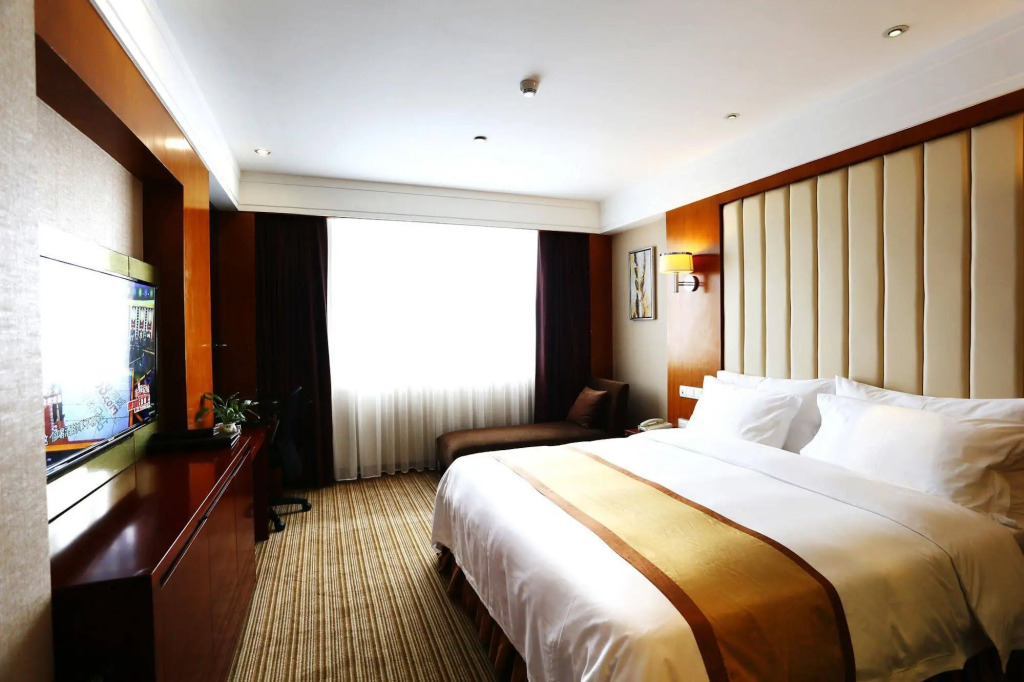 Sichuan Hotel Shenzhen,Near Huaqiang North