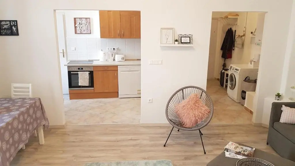 Előkapu Apartman