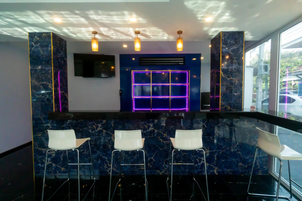 Spark Hotel