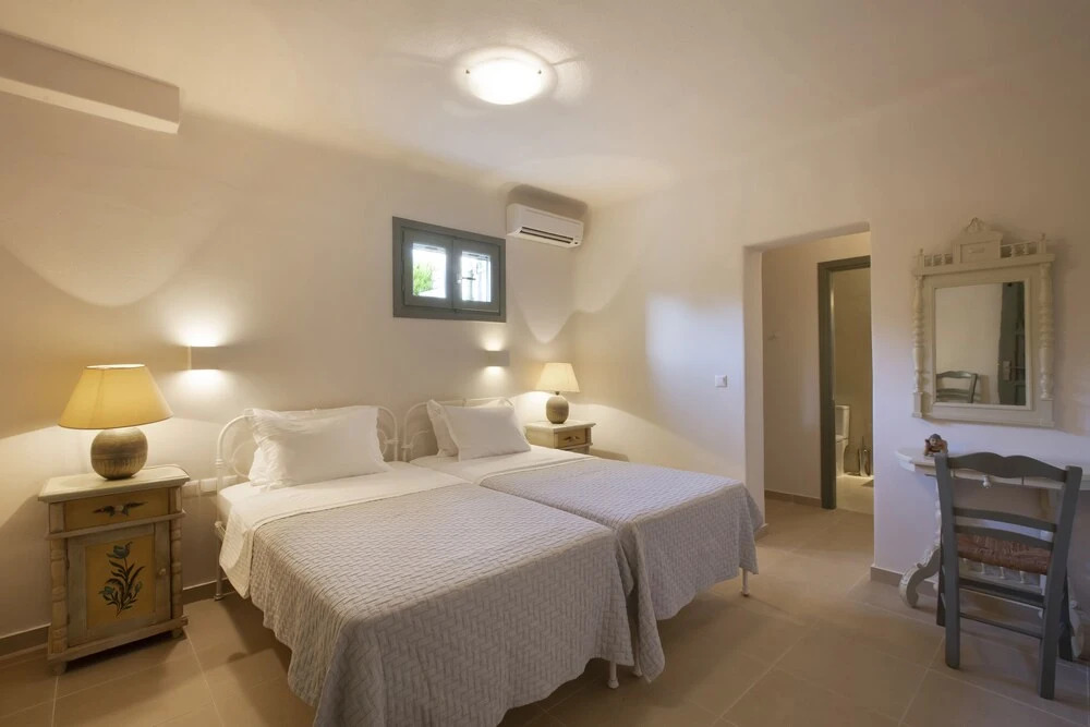 Ideal family Villa for 8 - Pool, Sea Views by VillaRentalsgr