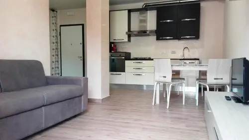 Gloria House Check in at Via Giuseppe Garibaldi n 104
