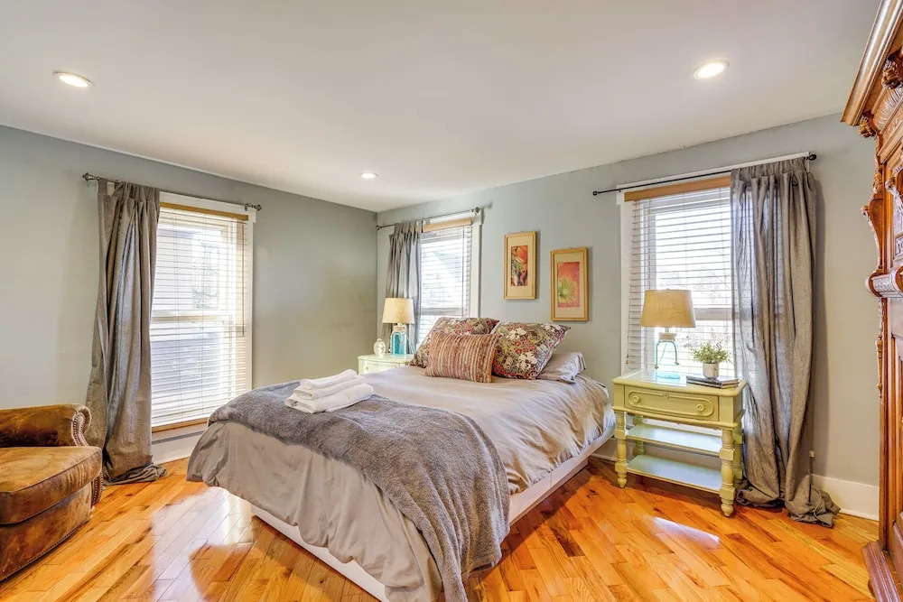 Spacious Home ~ 4 Blocks to Asbury Park Beach!
