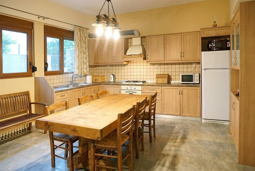 Delightful Country Mansion in ''Armeni''