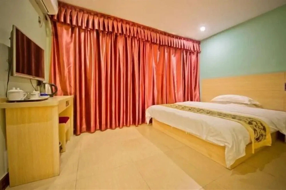 Yijia Express Hotel