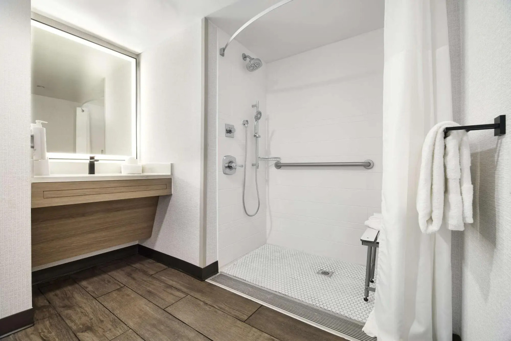Hampton Inn Newark Airport